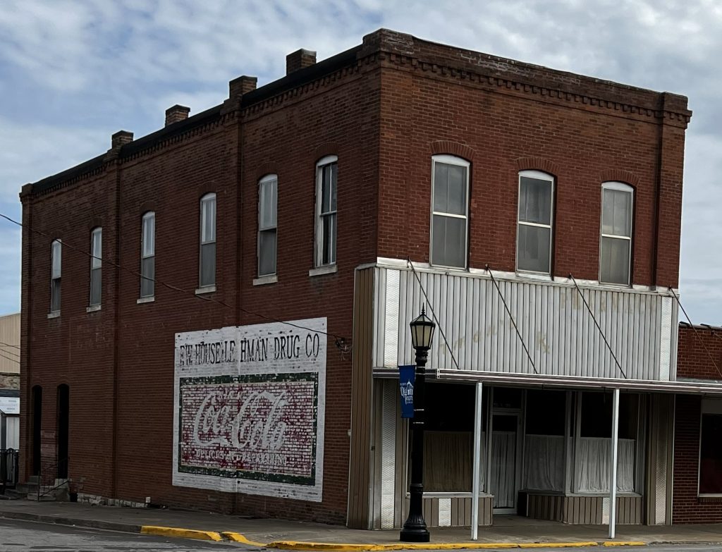 Historic Houser-Lehman-Bond Pharmacy building in California, Missouri